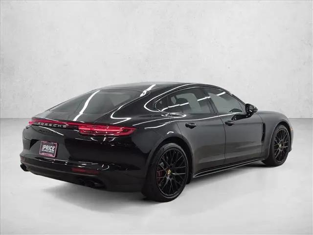 2017 Porsche Panamera Turbo