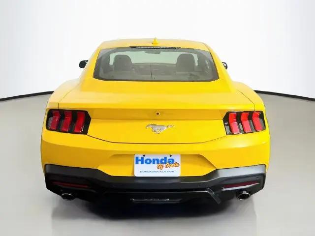 2024 Ford Mustang EcoBoost Fastback