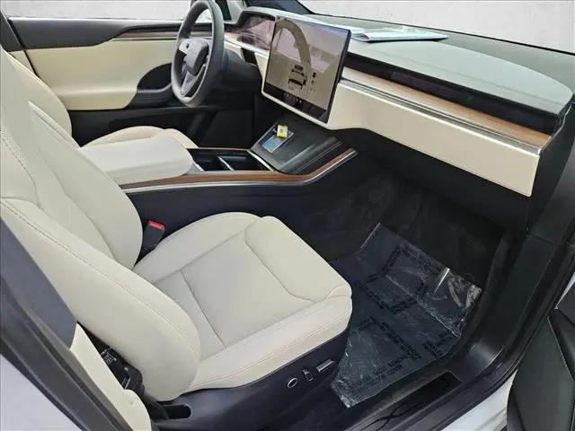 2022 Tesla Model X Plaid Tri Motor All-Wheel Drive