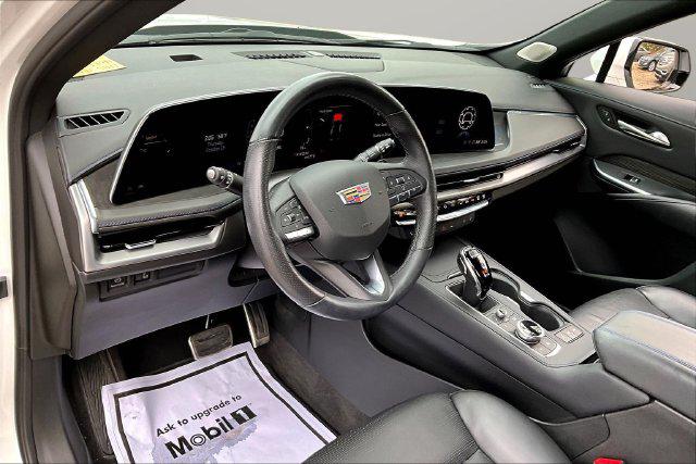 2024 Cadillac XT4 AWD Sport