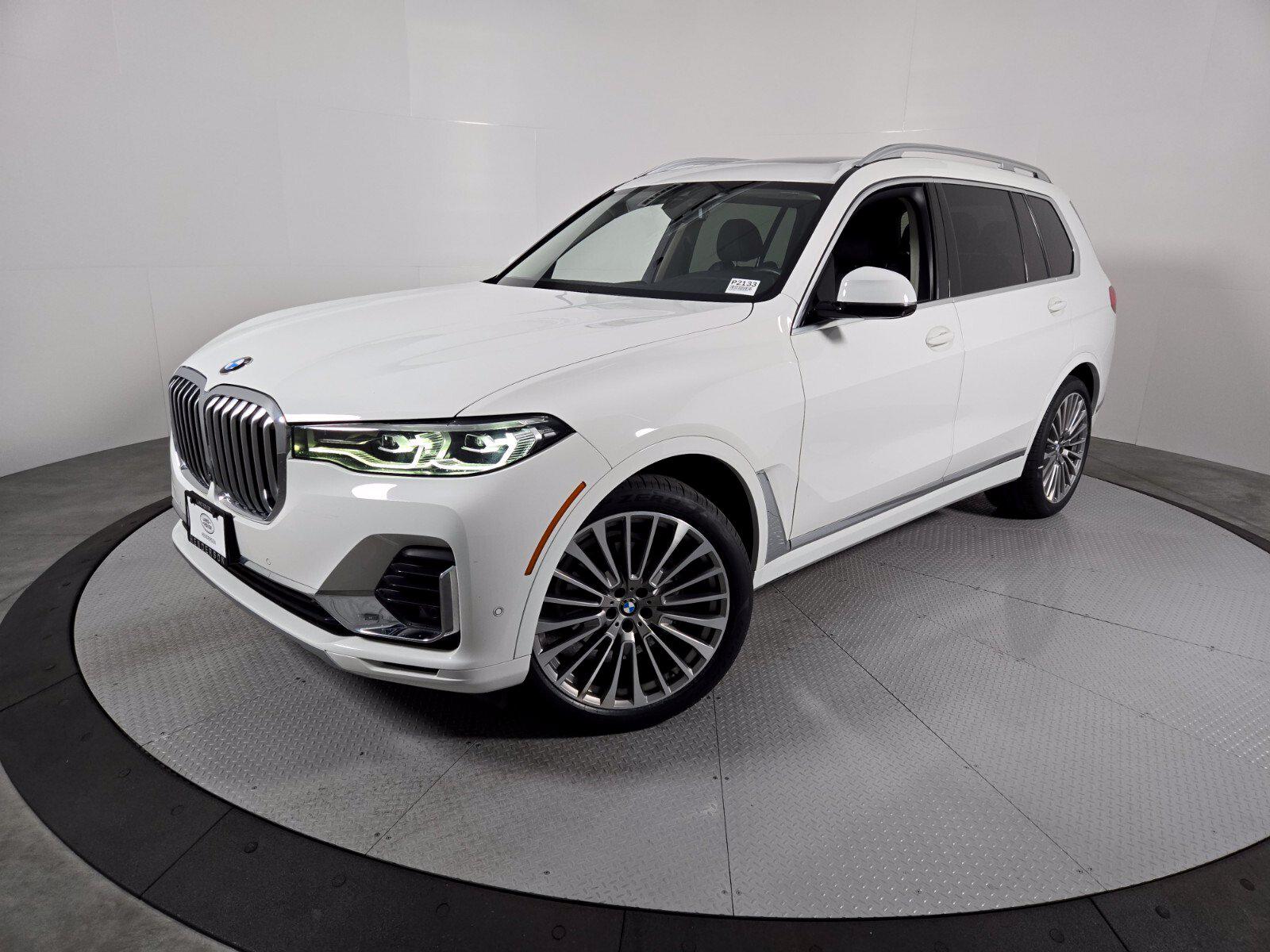 2022 BMW X7 40i