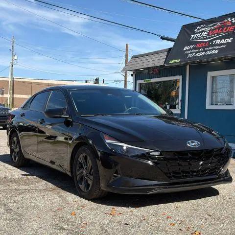 2021 Hyundai Elantra SEL for sale in Indianapolis, IN