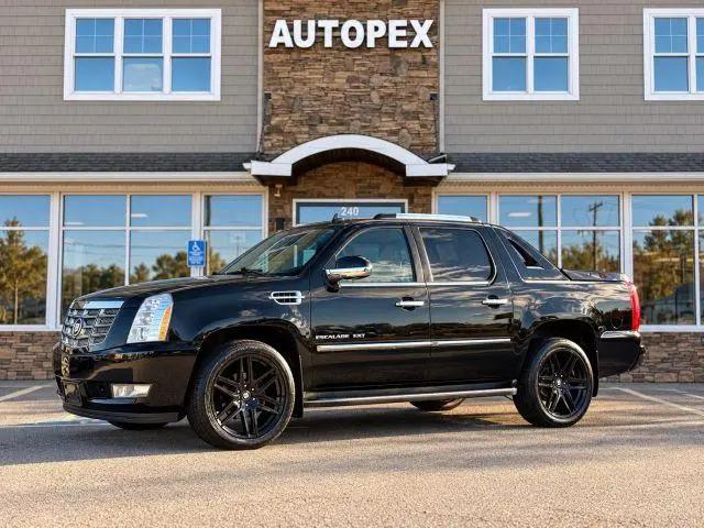 2011 Cadillac Escalade EXT Luxury for sale in Maynard, MA