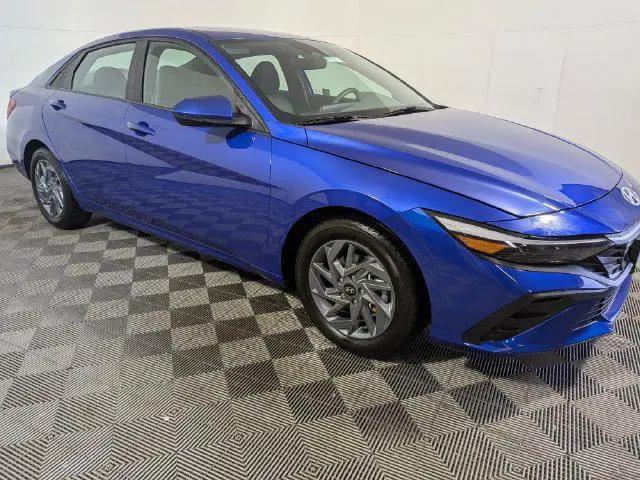 2024 Hyundai Elantra SEL for sale in Shakopee, MN