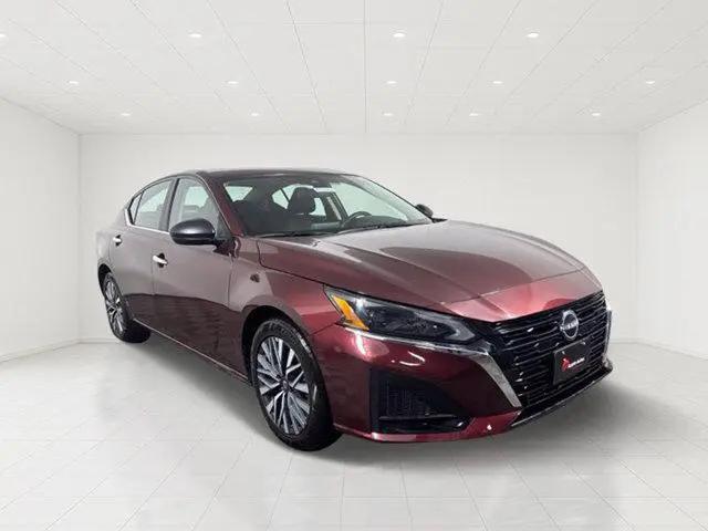2024 Nissan Altima SV FWD for sale in Shakopee, MN
