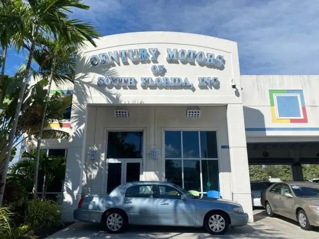 2006 Lincoln Town Car Signature for sale in Pompano Beach, FL