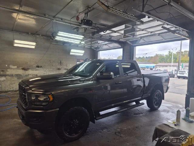 2022 RAM 2500 Big Horn Crew Cab 4x4 64 Box 2022 RAM 2500 Big Horn Crew Cab 4x4 64 Box