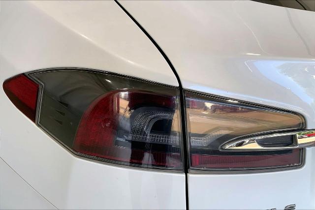 2016 Tesla Model S 90D