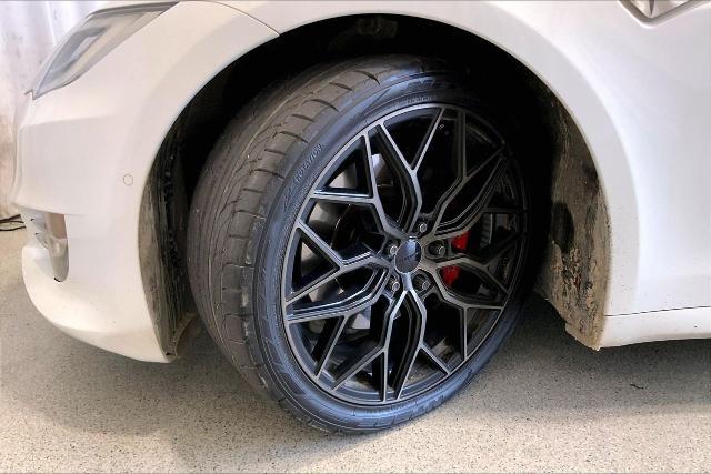 2016 Tesla Model S 90D