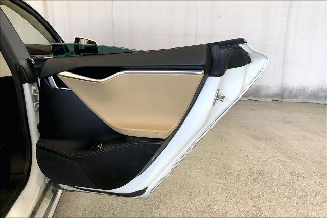 2016 Tesla Model S 90D