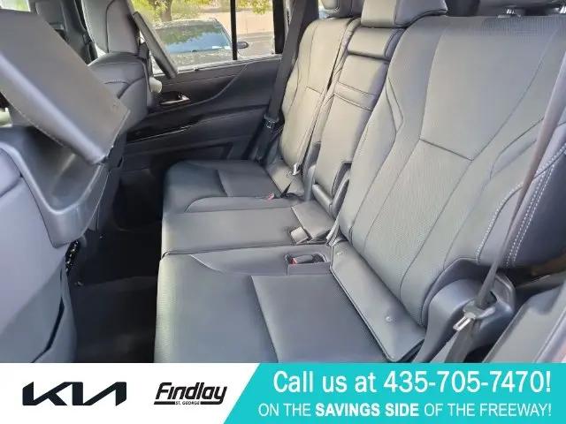 2025 Lexus LX Luxury