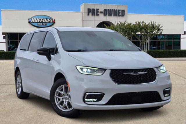 2025 Chrysler Pacifica Select for sale in Plano, TX