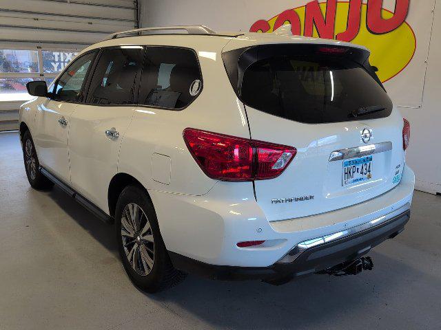 2019 Nissan Pathfinder SV