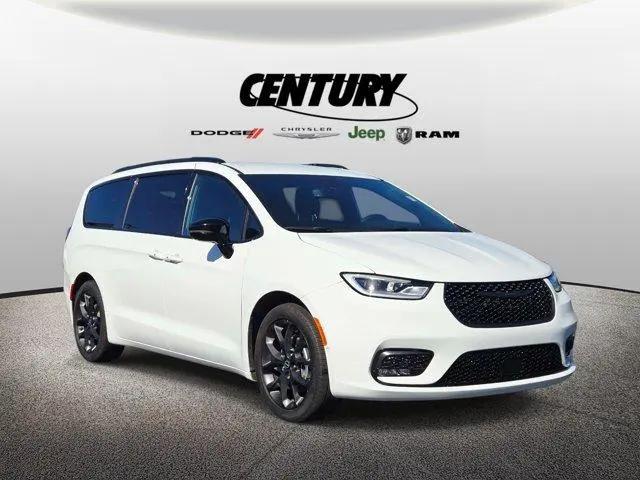 2026 Chrysler Pacifica Select for sale in Wentzville, MO