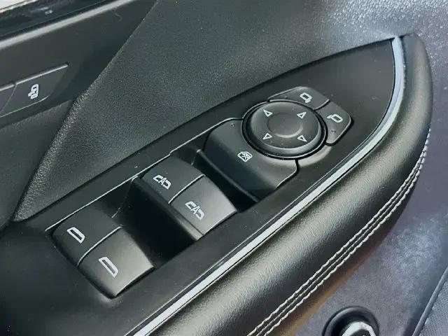 2023 Buick Envision Essence AWD