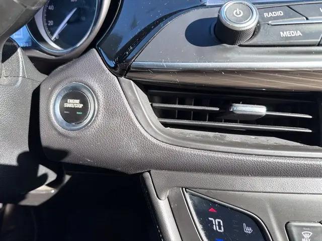 2020 Buick Envision FWD Essence