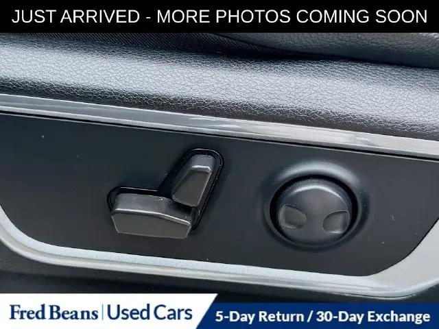 2022 Ram 1500 Laramie Crew Cab 4x4 57 Box