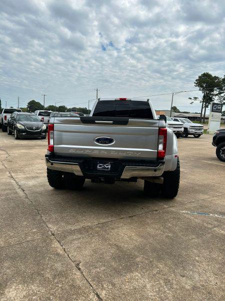 2017 Ford F-350 LARIAT