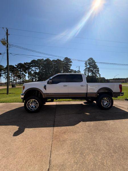 2017 Ford F-250 LARIAT