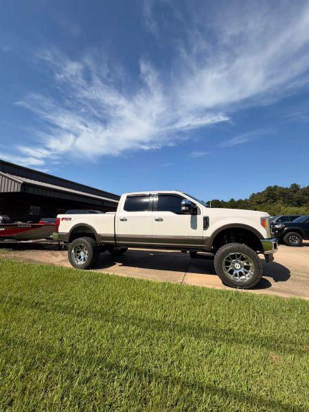 2017 Ford F-250 LARIAT