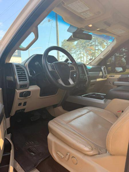 2017 Ford F-250 LARIAT