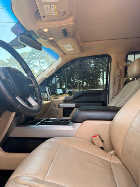 2017 Ford F-250 LARIAT