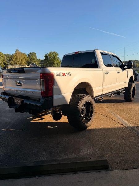 2017 Ford F-250 LARIAT