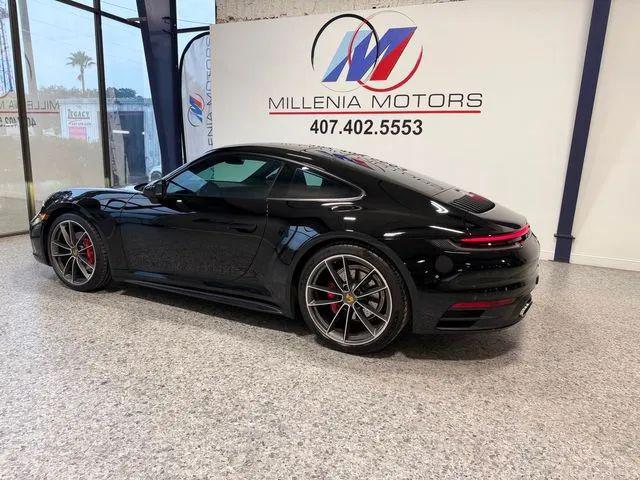 2021 Porsche 911 Carrera