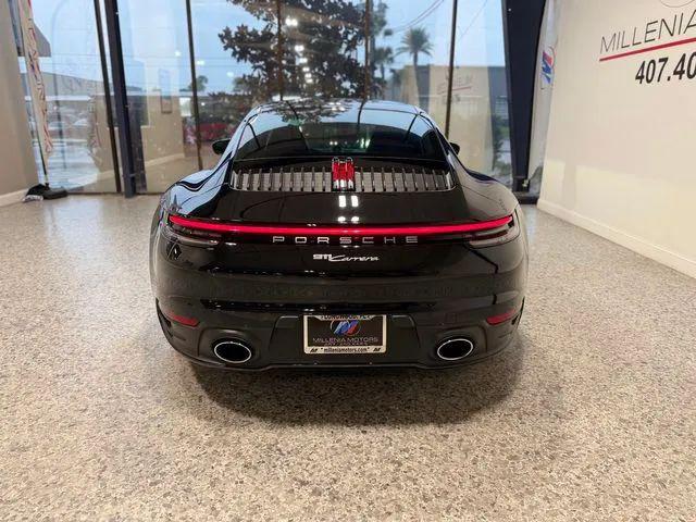 2021 Porsche 911 Carrera