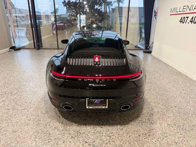 2021 Porsche 911 Carrera