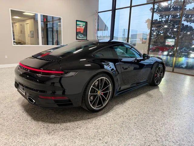 2021 Porsche 911 Carrera