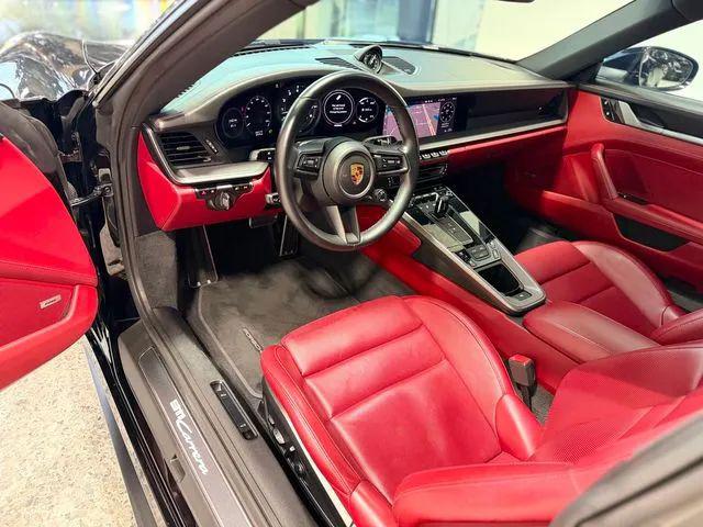 2021 Porsche 911 Carrera