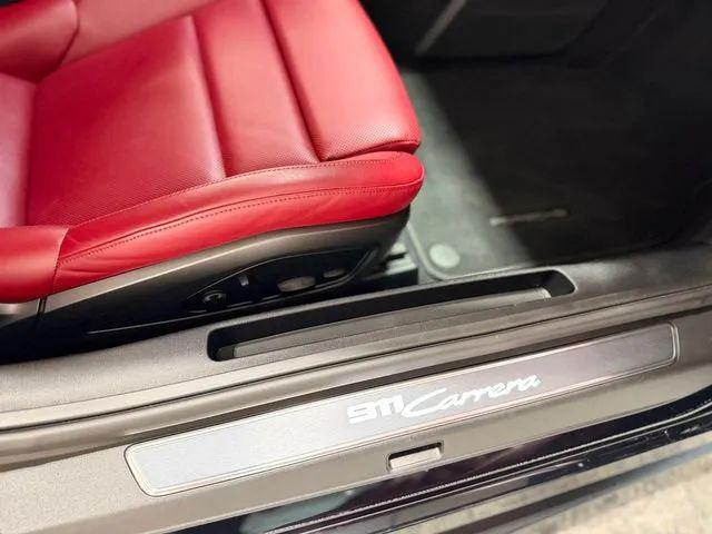2021 Porsche 911 Carrera