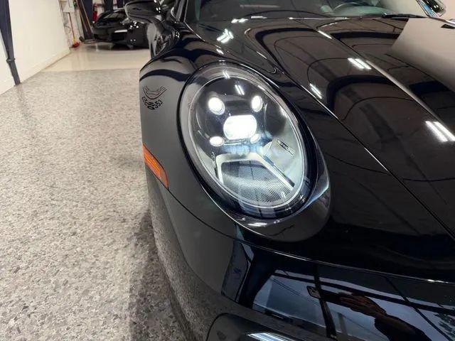 2021 Porsche 911 Carrera