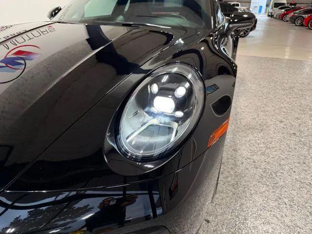 2021 Porsche 911 Carrera