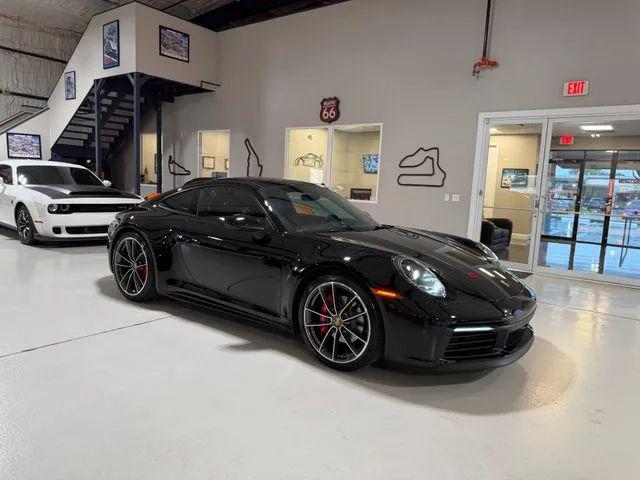 2021 Porsche 911 Carrera