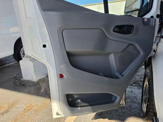 2019 Ford Transit Medium Roof w/Sliding Side Door w/LWB