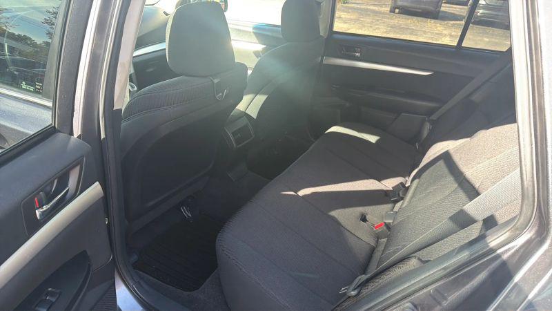 2010 Subaru Outback 2.5i Premium