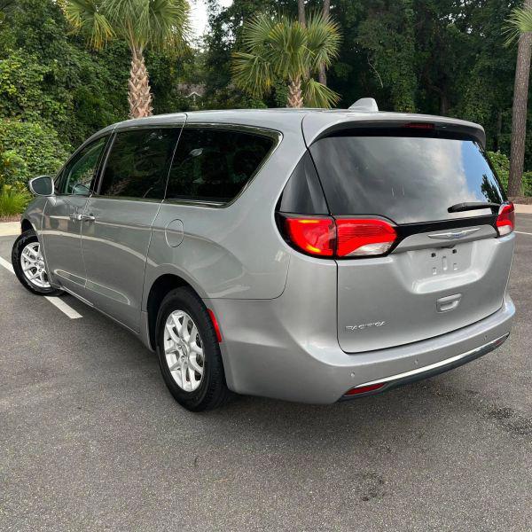 2020 Chrysler Pacifica Touring