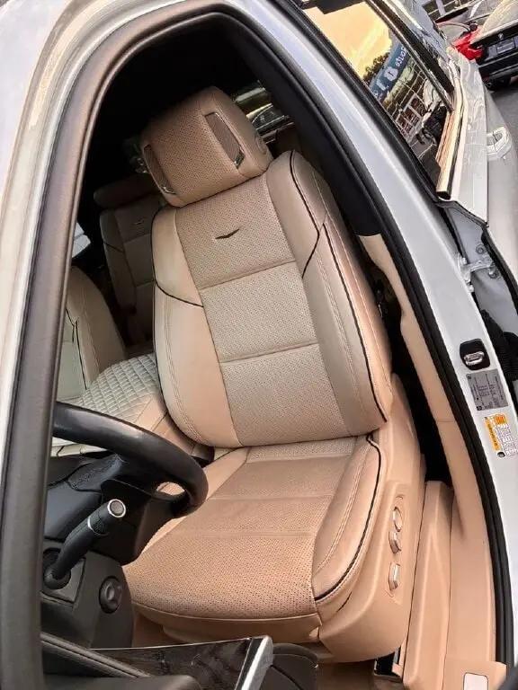 2023 Cadillac Escalade 4WD Premium Luxury