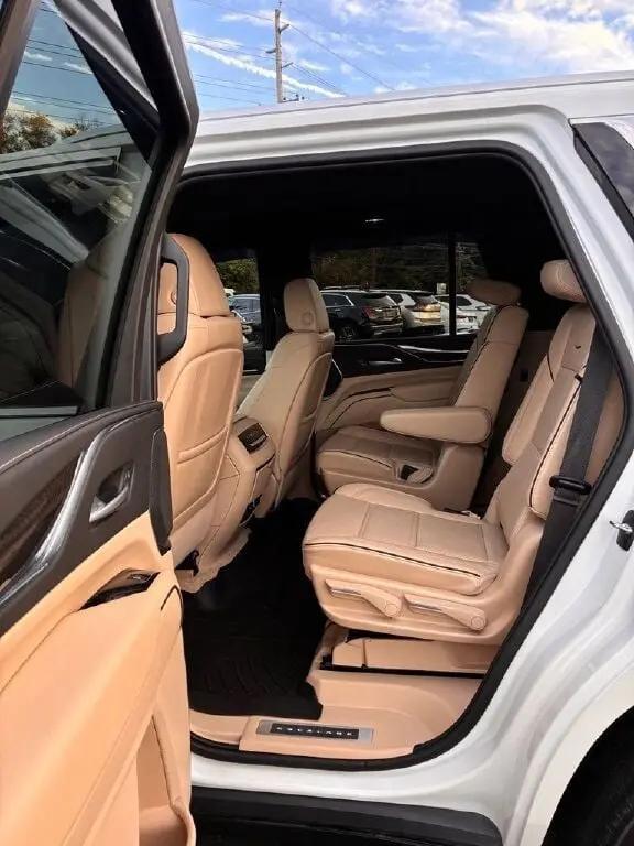 2023 Cadillac Escalade 4WD Premium Luxury