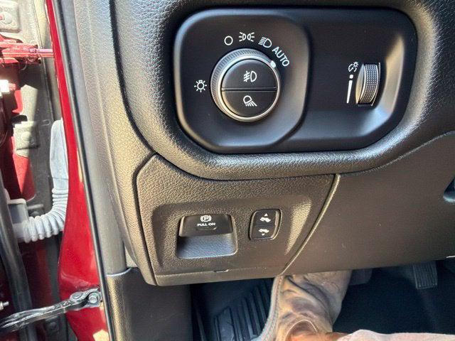 2022 Ram 1500 Big Horn Crew Cab 4x4 57 Box