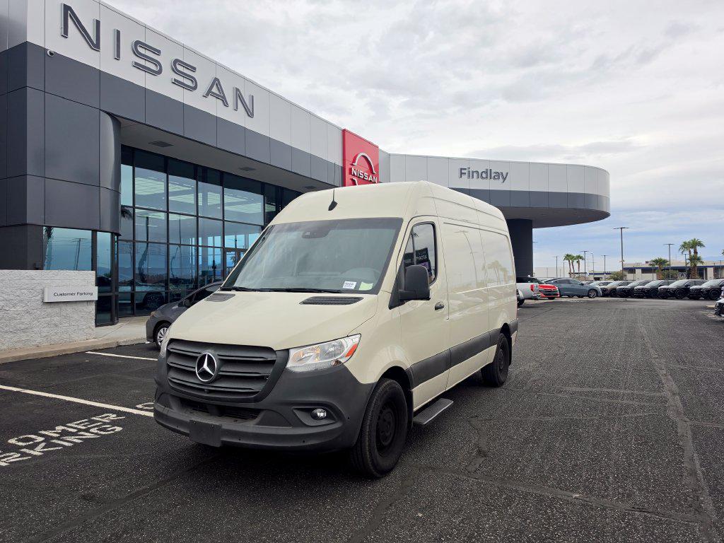 2022 Mercedes-Benz Sprinter Crew Van Base