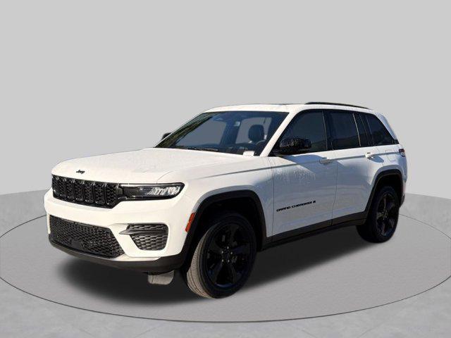 /2024 Jeep Grand-Cherokee