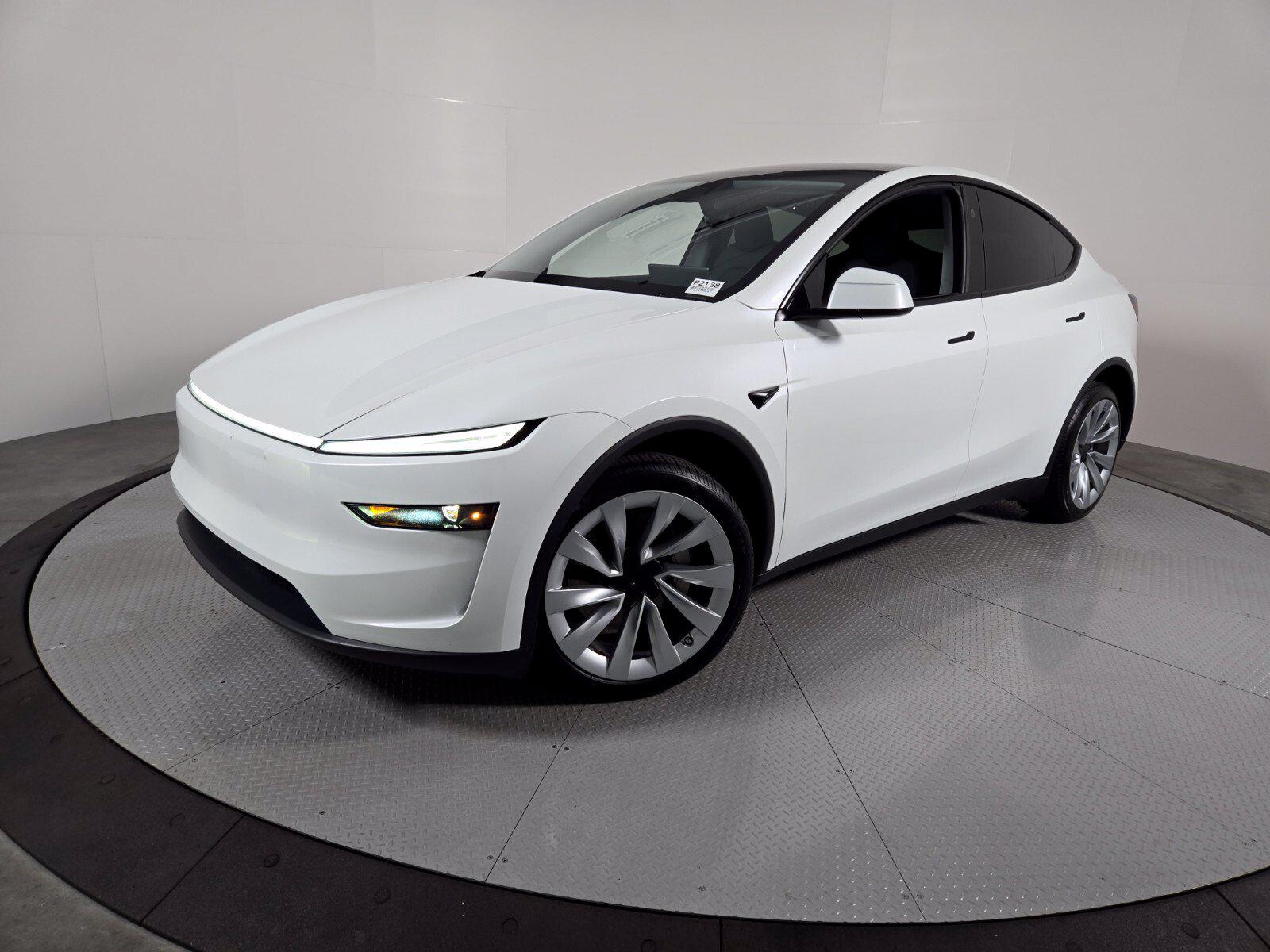 2026 Tesla Model Y Premium