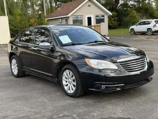 2013 Chrysler 200 Limited for sale in St Louis, MI
