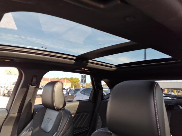 2020 Ford Edge ST