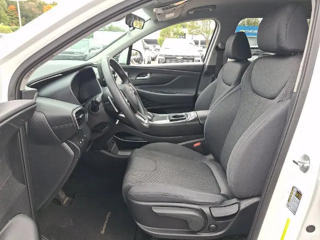 2021 Hyundai Santa Fe SE