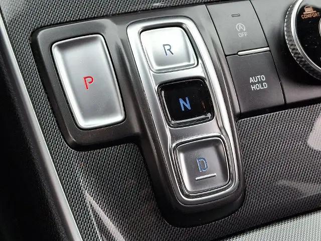 2021 Hyundai Santa Fe SE