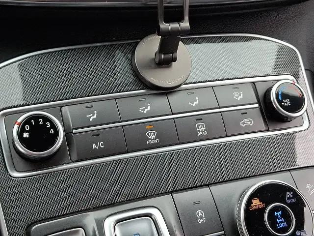 2021 Hyundai Santa Fe SE